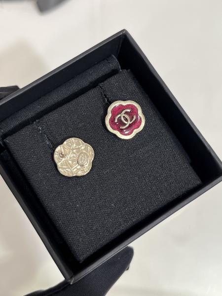 25A Gold Double C Red Enamel Stud Earrings 18K Plated