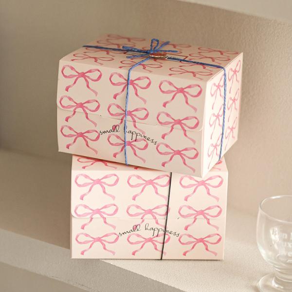 Custom Gift Box for Baked Desserts 18x11x4cm White Cardboard