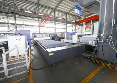 Máquina de corte do laser da fibra do grande formato de IPG 6000W para a tabela de funcionamento do aço suave
