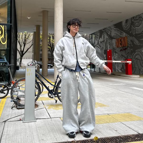 Nuevo diseño cortado con capucha logotipo personalizado con doble cremallera con capucha conjunto de impresión de pantalla calzoncillos con caja y con capucha conjunto de traje de deporte para hombres