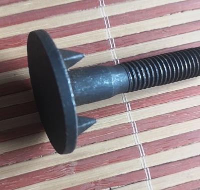 Зенкованная голова привинчивает Din Fanged 15237 болтов лифта