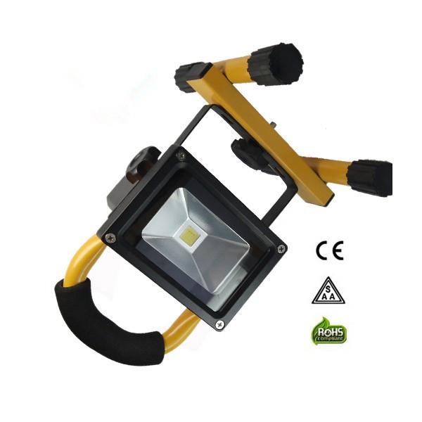 2015 best seller 10w rechargeable led flood light with solar panel