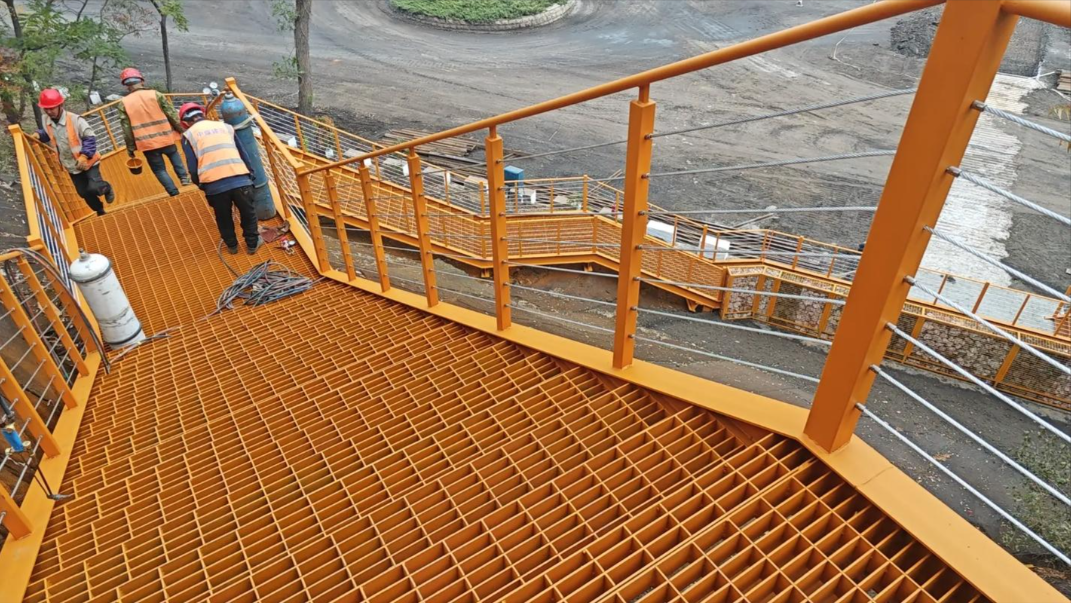 Steel Grating for Seismic Zones, High Load Areas, and Industrial Structures