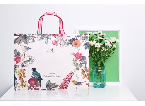 Fashion Logo Printed Laminated Non Woven Carry Bags , Non Woven Shopping Bag