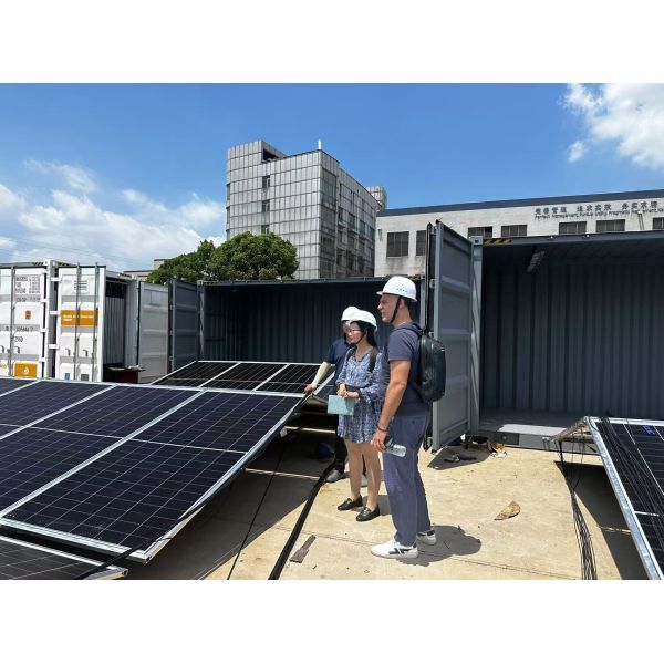 220KW Capacity 40HQ Type Modular And Scalable Solar Container Mobile Solar Power System