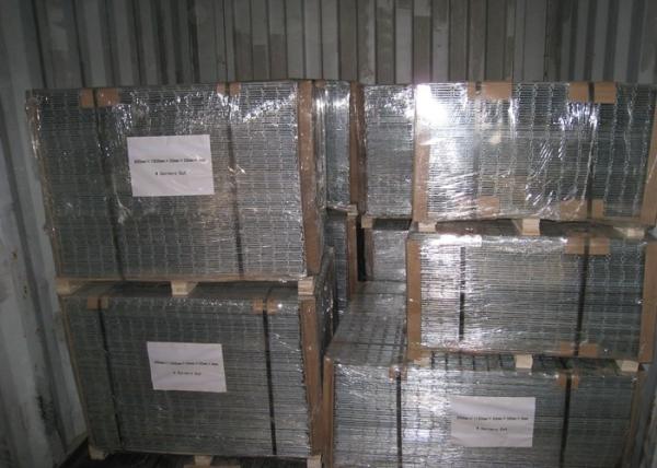 Construction 2 X 2 Welded Wire Mesh Panels Security For Commercial Grounds