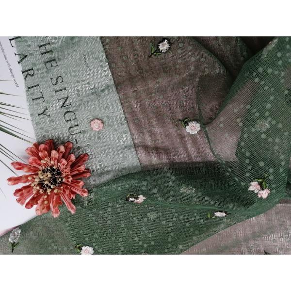 La tela bordada floral de Tulle de 49 pulgadas AZO libera