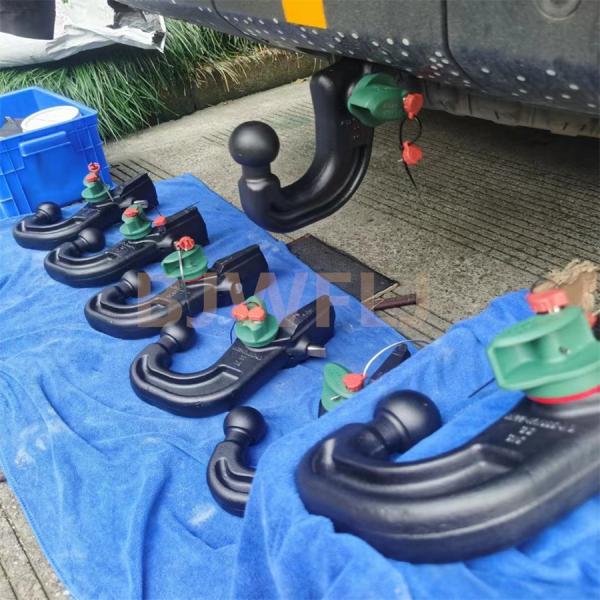 2014-2016 Auto Land Rover Chassis Parts Plastic Tow Hook LR071295 ODM