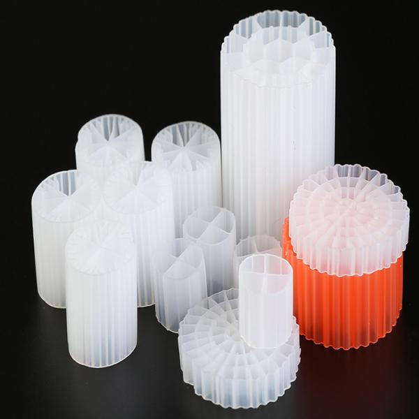 Bolas materiais do HDPE do Virgin dos meios de filtro dos furos K1 da longa vida 19 bio para RAS e águas residuais