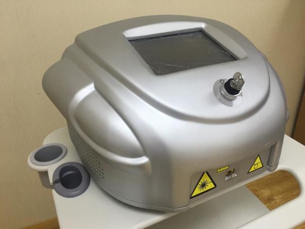 máquina vascular da remoção do laser 980nm, tratamento do laser para as veias da linha