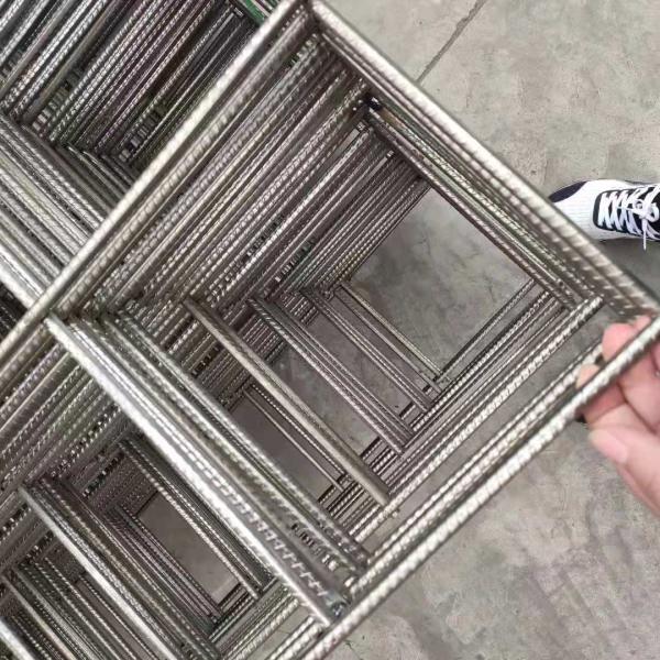 Сваренные Адвокатуры нержавеющей стали SGS панели ячеистой сети усиливая в конкретной конструкции