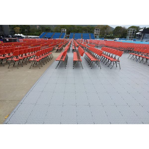 Heavy Duty 60 Tons/sqm Load Capacity Anti-slip Portable Event Flooring with 5 Years Warranty for Turf Protection and Tent Flooring