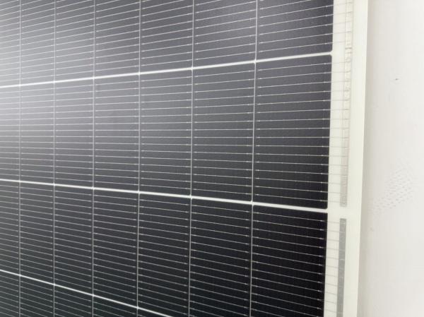 X-Solar Energy 580W Light Weight Solar PV Panel Portable Flexible Topcon Monocrystalline Solar Panels with Long Lifespan