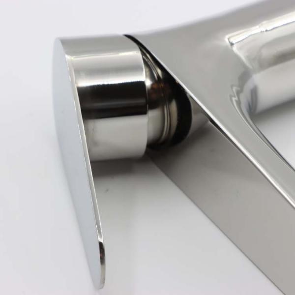 Convenient installation Single Handle Bathroom Faucet Deck Mounted