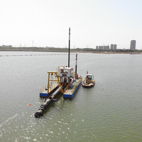 Discharge Distance 2000m 45&deg; Power 1233kw Sand Dredger with Siemens PLC System