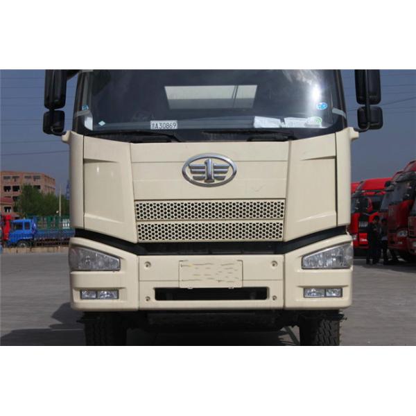 White Concrete Construction Equipment  , FAW J6P Self - Load Mobile Concrete Mixer 8 Cubic Meters