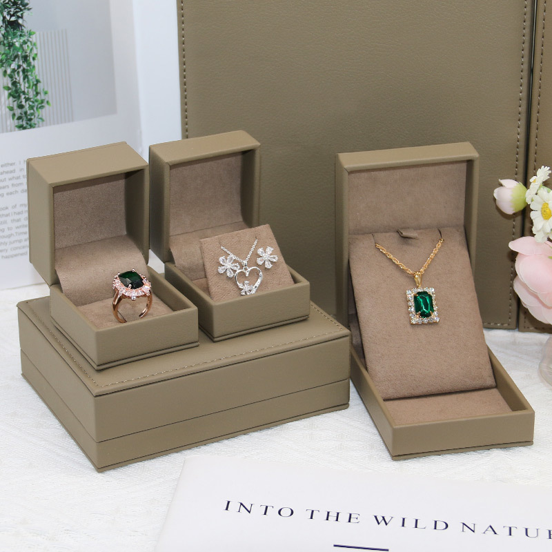 High Grade Leather Jewelry Box For Rings Necklace Packaging Box Customizable