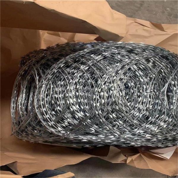 Hot Dip Galvanized Low Carbon Steel Wire Barbed Razor Wire for Protective Construction