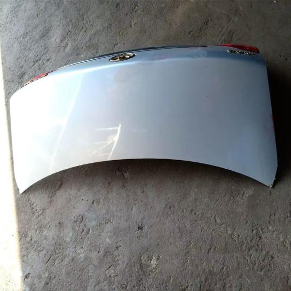 2008 voiture T-Oyota C-Orolla remplacement du couvercle de coffre personnalisé