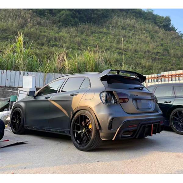 Vente à chaud GLA45 GLA260 X156 Carrosserie en fibres de carbone GLA45 Diffuseur arrière en fibres de carbone 2014-2019