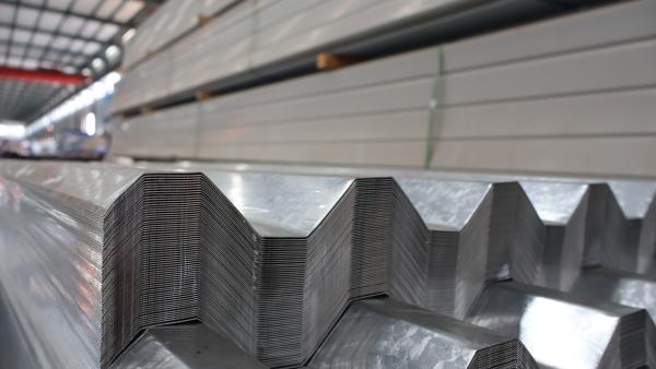 PE PVDF HDP SMP Surface Aluminum Roofing Sheets in Various Models and Custom Colors