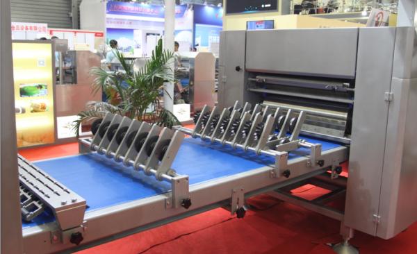 304 Stainless Steel Bread Production Line Durable / Reliable With Make Up Accessories