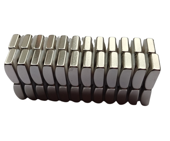 Aimants au néodyme N52 en arc pour l'alimentation électrique
