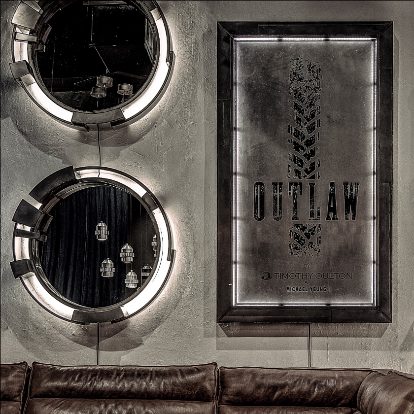 Industrial Design Custom Shade Wall Lamp with 30000 Hours Lifespan for Living Room and Hotel
