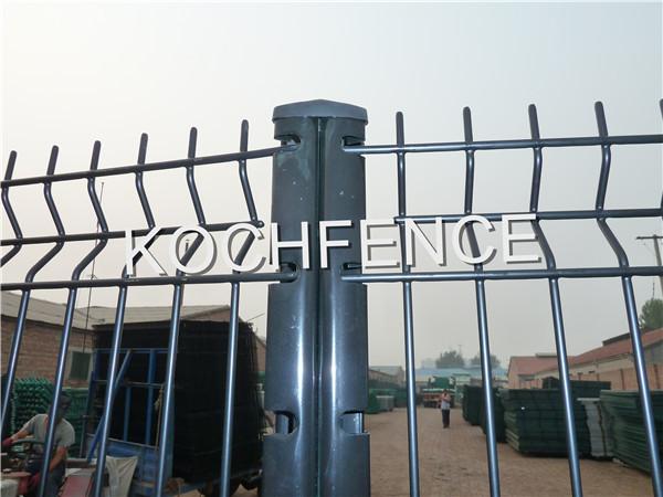PVC Coated Outdoor Wire Fence , Low Carbon Steel Wire Welded Garden Fence