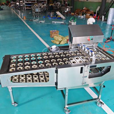 Quatre rangées d'œufs de canard machine à frapper les œufs équipement de traitement automatique efficace des œufs