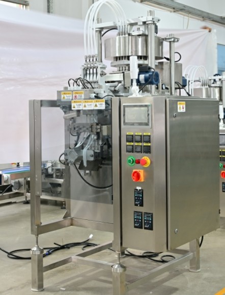 Four Lanes Fully Automatic Support highest 45% Moisture Powder and Granule Packaging Machine
