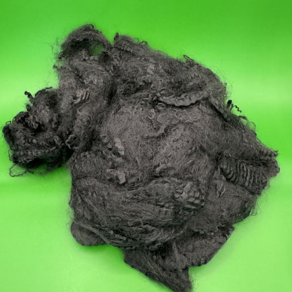 Custom Size 4D 51mm Virgin Black Low Melt Polyester Fiber for Pet Bed Dog Cat Nest Cushion Stuffing Eco-friendly Fiber