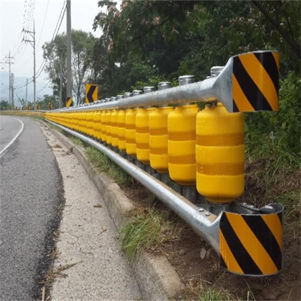 Roadway Safety Highway Traffic Guardrail Roller Barrier Anti Corrosion