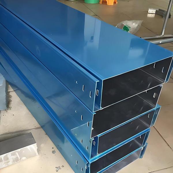 Fabricante de bandejas de cable SS resistentes a la oxidación con altura personalizada y espesor de 1,2 mm a 2,5 mm