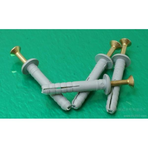 Прессформа штепсельной вилки стены делая полно- автоматическую машину инжекционного метода литья для продуктов Пласик