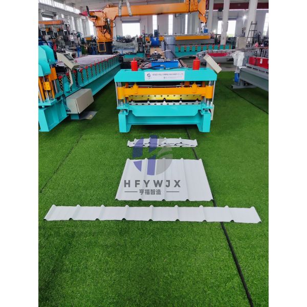 Automatic 1040 Trapezoidal Plate Roll Forming Machine 13 Stations 10-15m/Min Speed And 300H Steel Frame