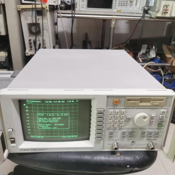 Analizador de Red RF de Reflexión y Transmisión VNA Agilent 8714ET 3 GHz