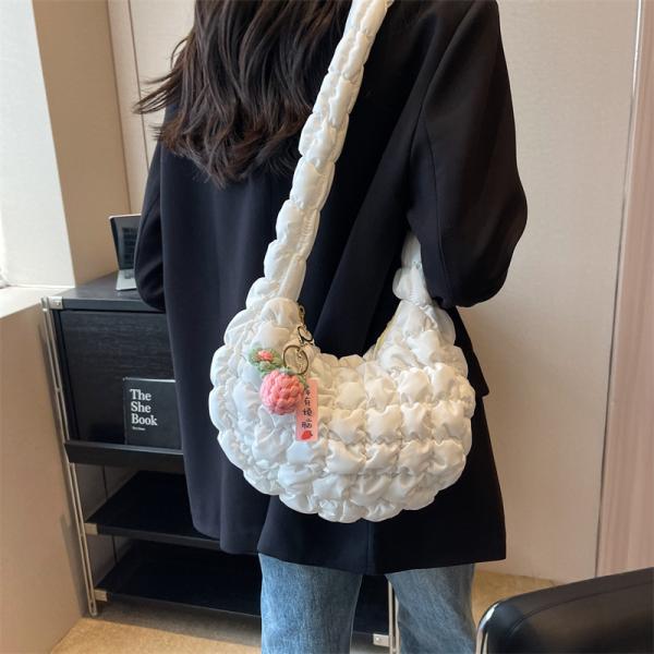 Daily Life Must-Have Newest Fashinable Korean Style Quilted Puffer Weekend Travel Bag