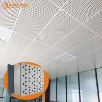 Le métal perforé a suspendu des tuiles de plafond avec l'isolation phonique sur la feuille en aluminium en acier