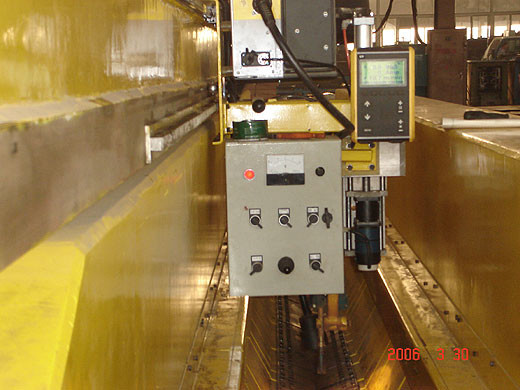 Long Two Pieces Plates Longitudinal Seam Welding Machine with Piano Press