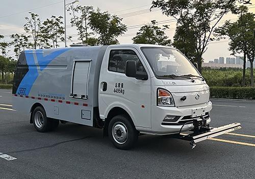 4.5T 2m3 Electric Road Maintenance Truck With Water Spray Frame Mechanism