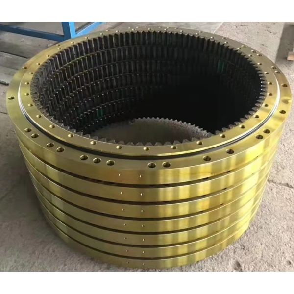 ZX135 Slewing Bearing for Hitach Excavator Spare Parts 17080867 Slew Ring Swing Circle