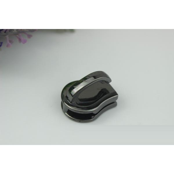 Eco-friendly zinc alloy bag accessories nickel color metal train head zipper slider 15#