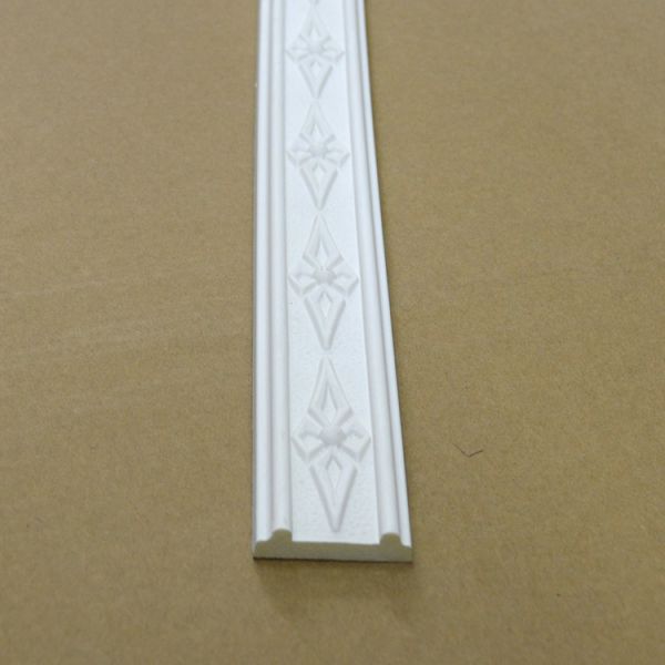 GB-82012 Hot-Sale Urethane Polymer Carved Fireproof Door Surround Chair Rail Mouldings For Living Room