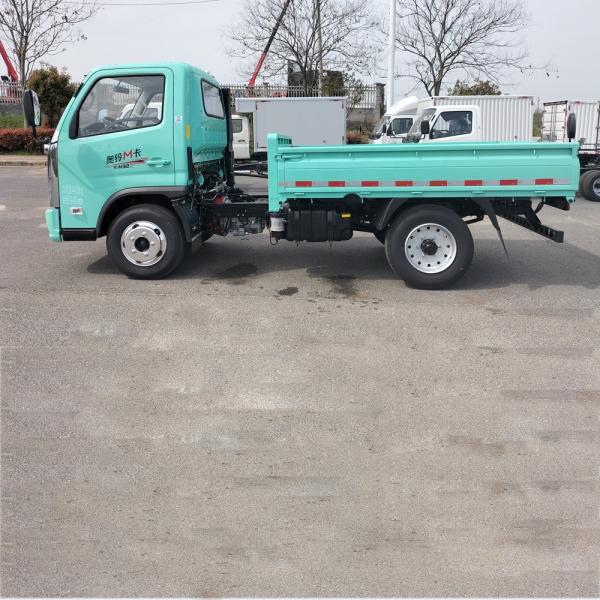Camion de transport de marchandises à faible empattement et à haute puissance de cheval
