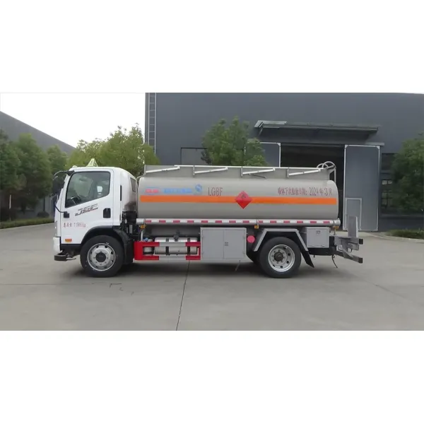 FAW 5m3 Diesel Fuel Tanker Truck Oil Bowser Fuel Tank Truck for Sale