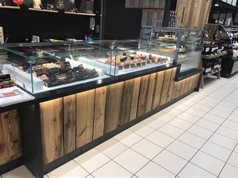 Dustproof Bakery Glass Showcase Smooth Lines Strong Transparency Sense