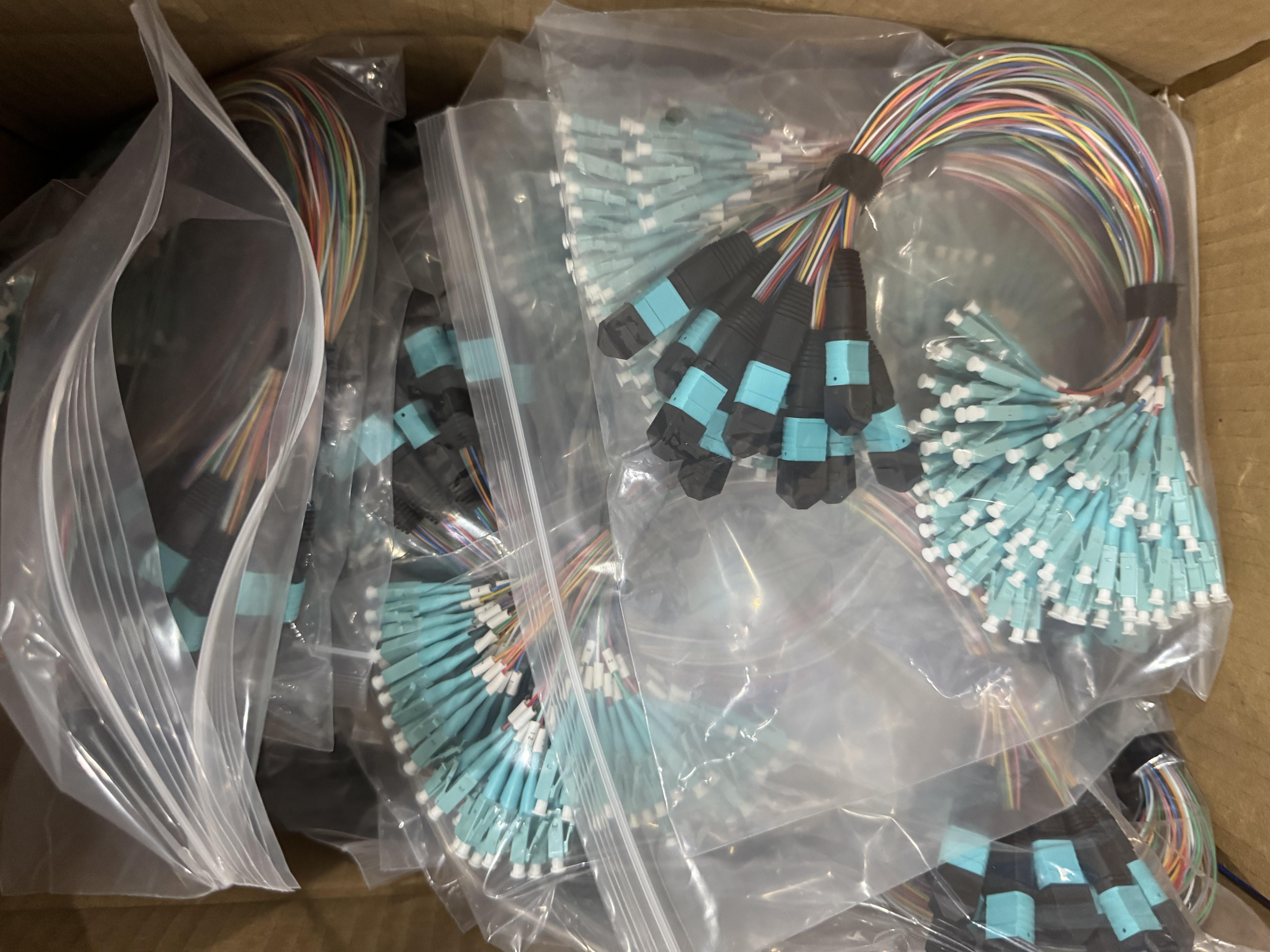 MPO- 8 гибкий провод кабеля LC 3 MTP MPO с оптически приемопередатчики QSFP + SR4