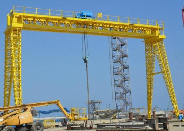 MG Trussed Type Portal Crane Electric Hoist Double Girder For Highway