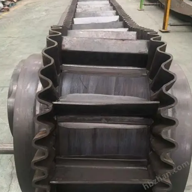 Small Lumps Partition Cold Resistant Conveyor Belt For Building Materials